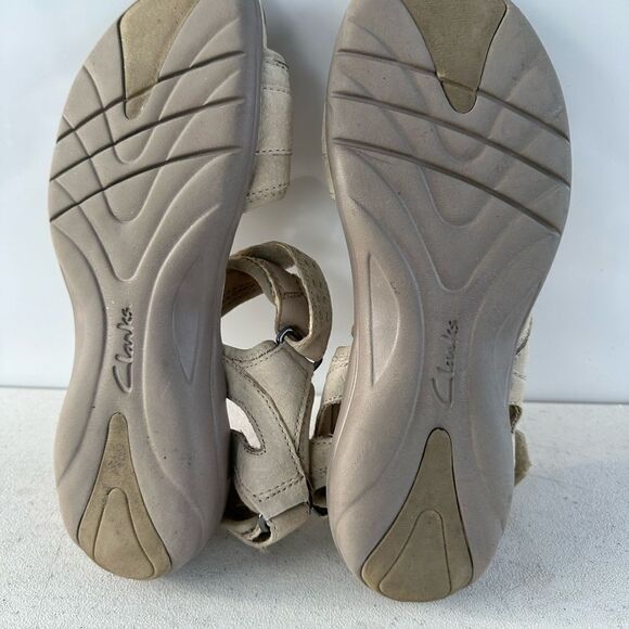 Clarks Collection Sandals Womens 8,5 Adjustable Straps Beige Leather - Picture 6 of 8